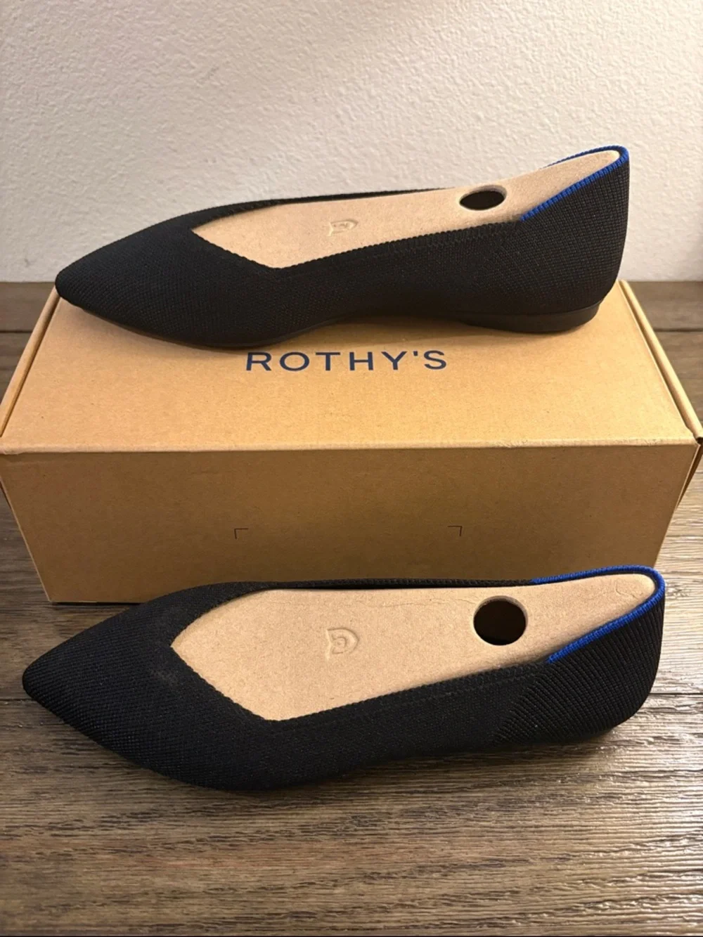 NIB [Rothy's] The Point II Flats Pointed Knit Flat Slip-On Shoes Black Women's 6 - Picture 6 of 13